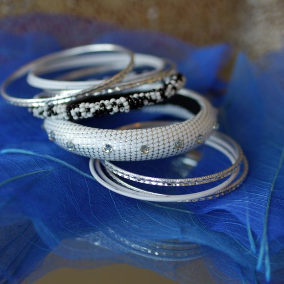 Animal Pattern- Black-White Bangle Set - Picture 3 of 6